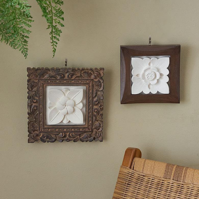 木彫りフレーム付きプルメリアモチーフのストーン レリーフ 彫刻 20