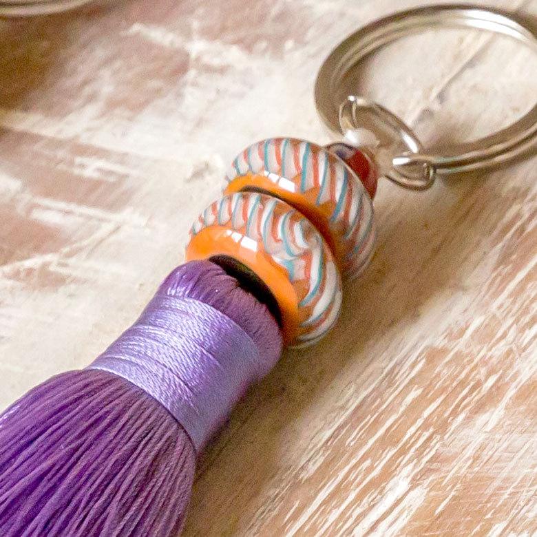 バリで見つけたとんぼ玉付き タッセル キーホルダー 1349 : アジア工房