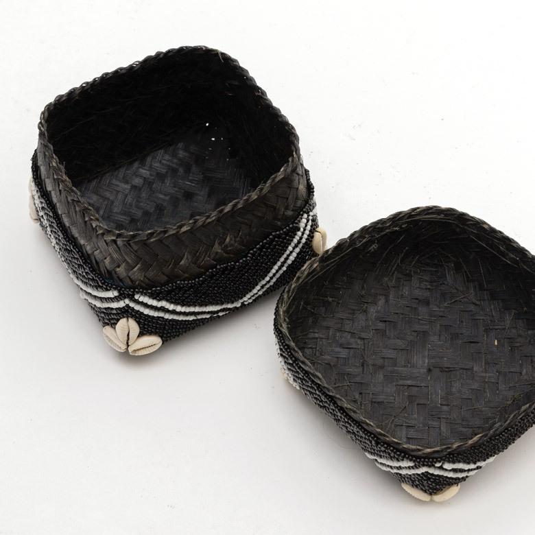 ソカシ ビーズ製 クロス柄 シェル付き 13×13cm ブラック 13533-s |  | 07