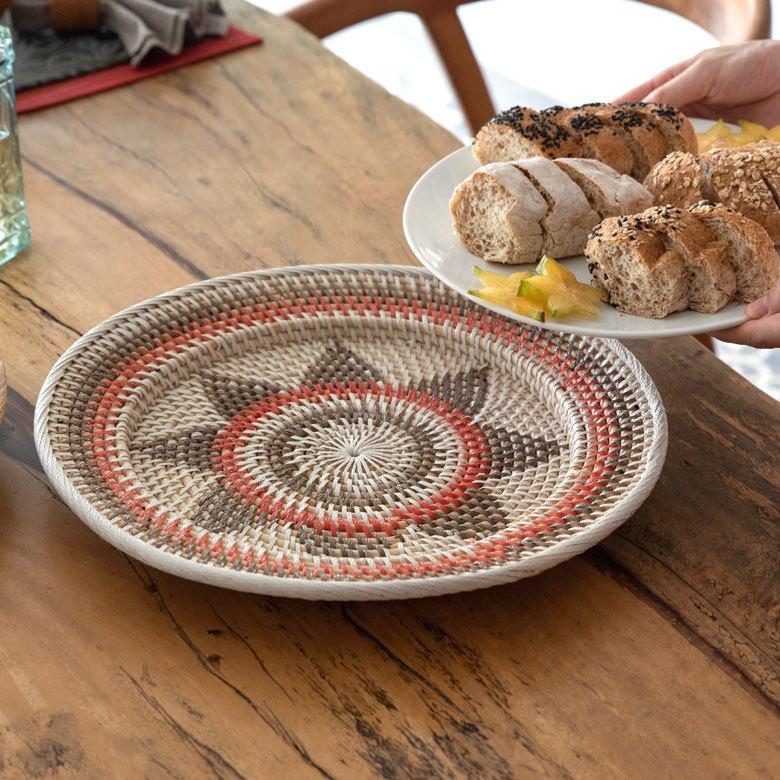 壁掛けトレイ ウォールデコレーション ラタン製 円形 編み込みデザイン トレイバスケット 径約35cm 深さ5cm 13833 |  | 08