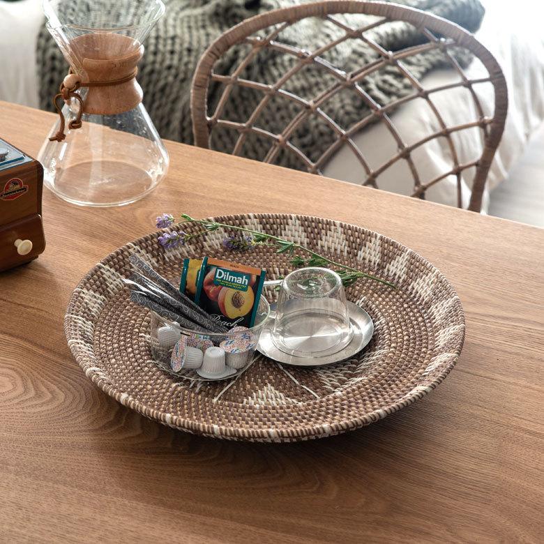 壁掛けトレイ ウォールデコレーション ラタン製 円形 編み込みデザイン トレイバスケット 径約40cm 深さ6cm 13835 |  | 13