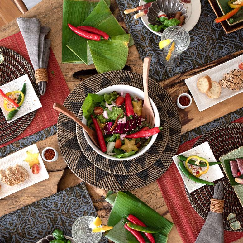 壁掛けトレイ ウォールデコレーション ラタン製 円形 編み込みデザイン トレイバスケット Mサイズ 径約30cm 深さ6cm 13836 |  | 12