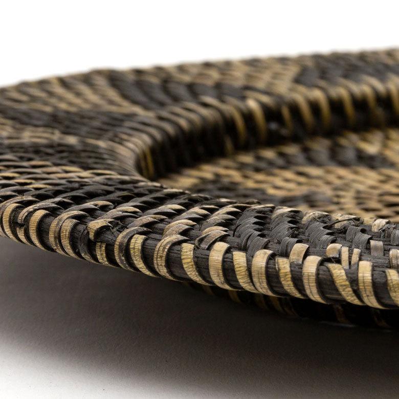 壁掛けトレイ ウォールデコレーション ラタン製 円形 編み込みデザイン トレイバスケット Mサイズ 径約30cm 深さ6cm 13836 |  | 08