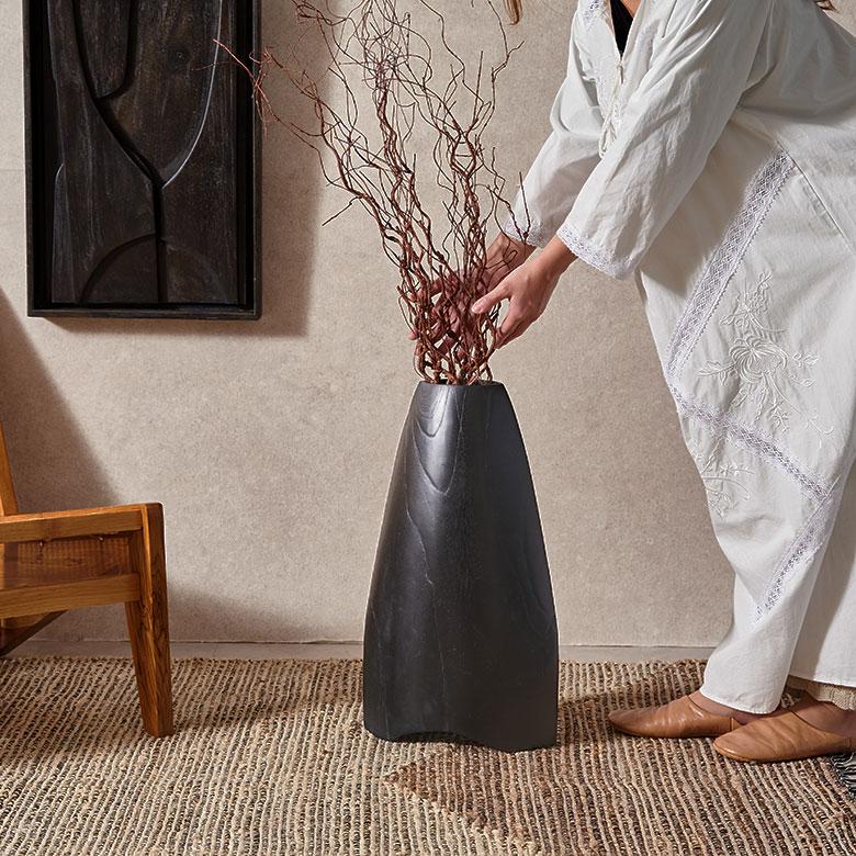 フラワーベース 木製 花瓶 大きい 黒 チーク材 造花 フェイクグリーン