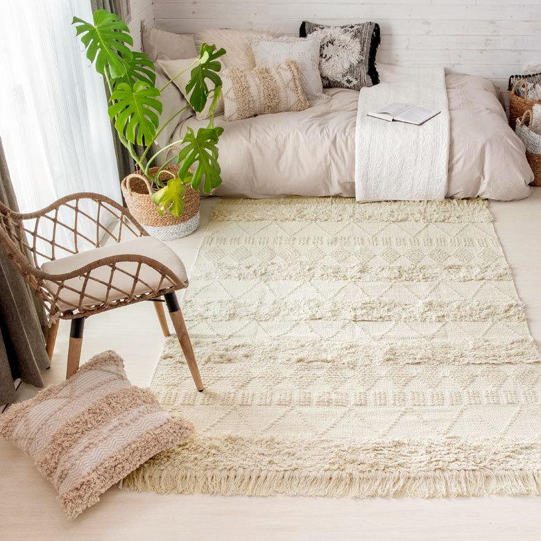 200cm×140cm トルコ製 カーペット ラグ ホワイト アイボリー ラグ ラグマット 140×200cm ホワイト アイボリー BOHO 34424 : アジア