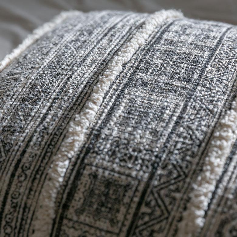 クッションカバー コットン ウーブンプリント 45×45cm タッセル付き Raha ラーハ 34475 |  | 02