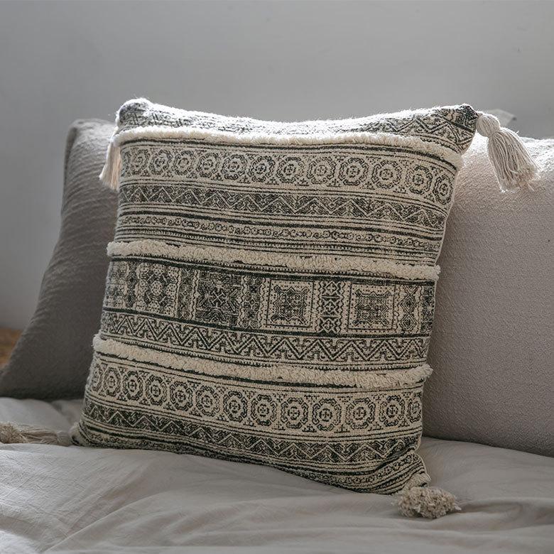 クッションカバー コットン ウーブンプリント 45×45cm タッセル付き Raha ラーハ 34475 |  | 09