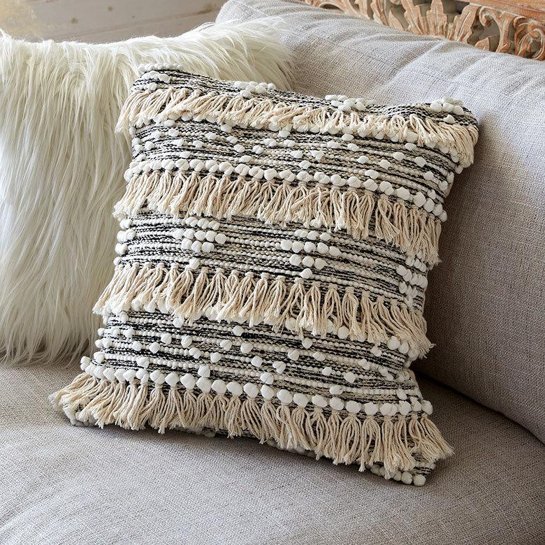 クッションカバー コットン ハンドルーム 手織り 45×45cm フリンジ ブラック 黒 Raha ラーハ 34477-bk | 