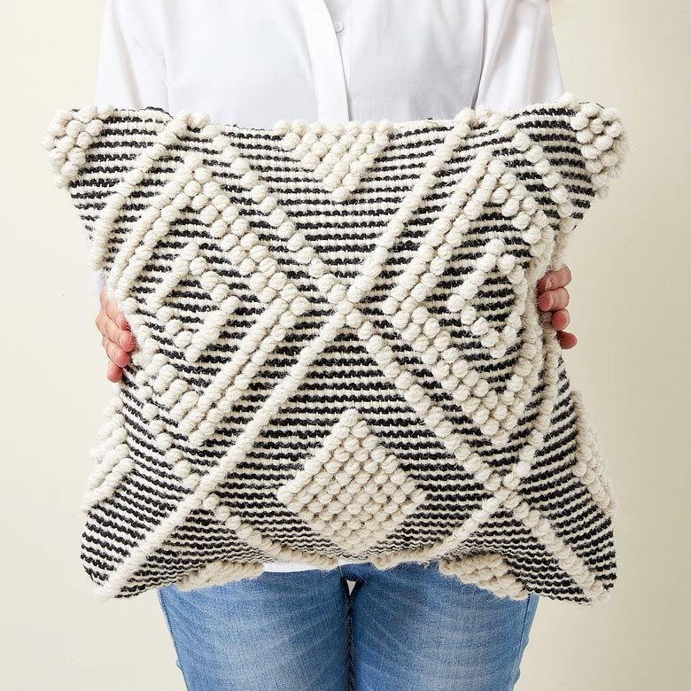 クッションカバー インド グレー モノトーン 幾何柄 ジオメトリック ダイヤ柄 Raha ラーハ 34485-bk |  | 07