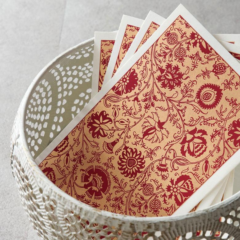 メール便対応 メッセージカード 花柄 赤×ゴールド インド 見開き 2つ折り 長方形 15.2cm 10.2cm 34538 |  | 02