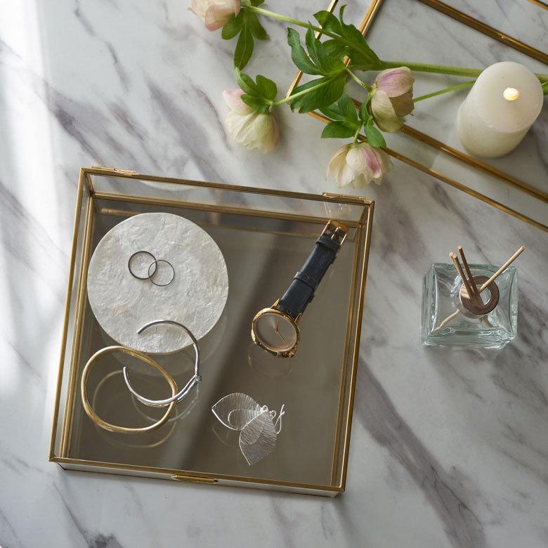 ガラス ケース ジュエリー ボックス ふた付き 小物 入れ 卓上 真鍮