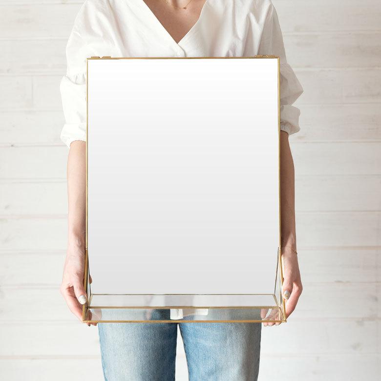 壁掛けミラー 飾り棚付き スクエア型 真鍮フレーム ゴールド ミラー 鏡 ウォールミラー 長方形 オーバルタイプ 壁掛け 吊り下げ アンティーク調 化粧鏡 66718 | ブランド登録なし | 02