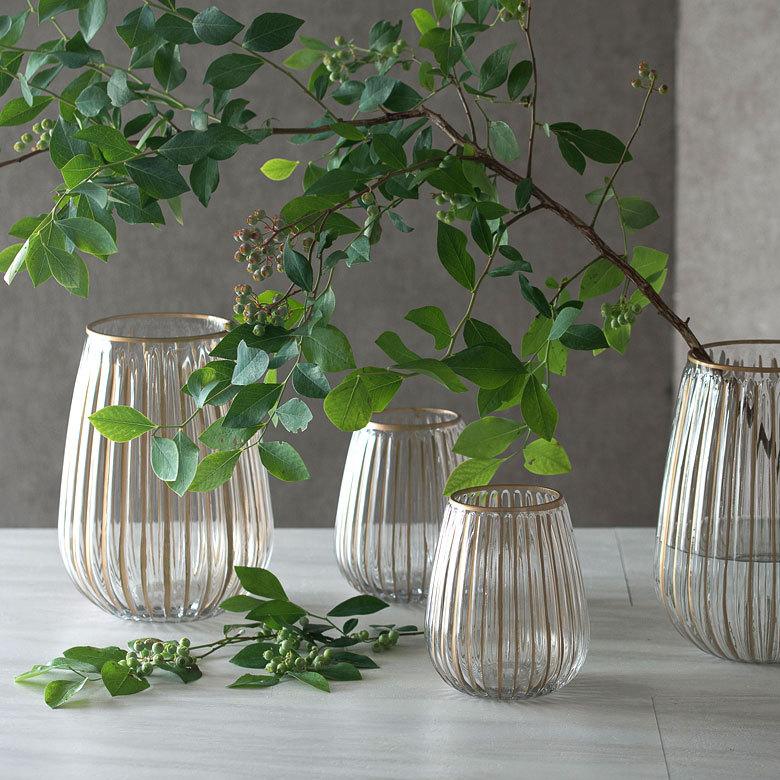 アンティーク フラワーベース 花瓶 ミルクガラス ヴァセリンガラス 草花 蝶 アンティーク フラワーベース 花瓶 ミルクガラス ヴァセリンガラス