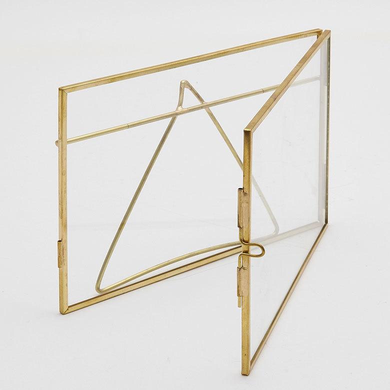 フォトフレーム 横置き ガラスと真鍮 ガラスケース ハガキサイズ 67052 |  | 16