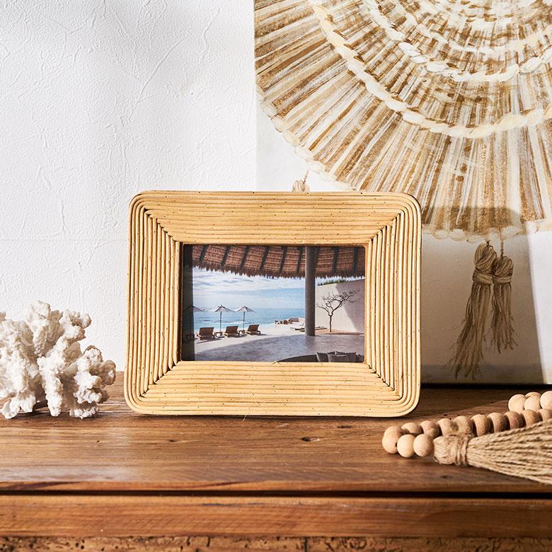 フォト フレーム 写真 立て ラタン製 天然素材 L判 ポストカードサイズ