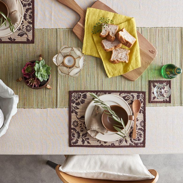 ウォーターヒヤシンスで編まれた花柄デザインの アジアン ランチョン