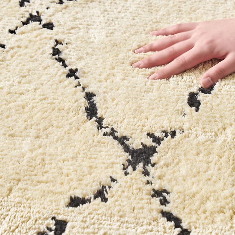 日本製 ラグ マット 約 135×185cm 国産 防ダニ 抗菌 防臭 洗える 日本製 ラグ マット 約 135×185cm 国産 防ダニ 抗菌 防臭 洗える