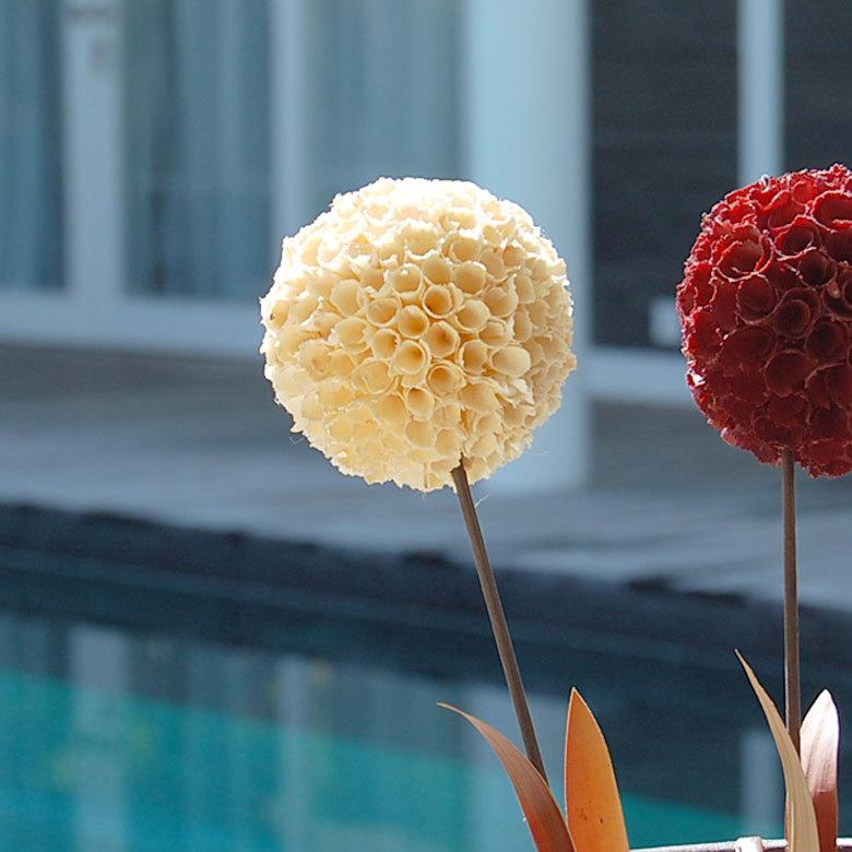 ヤシの葉 アジアン ボールフラワーオブジェ アイボリー色 9327 | 