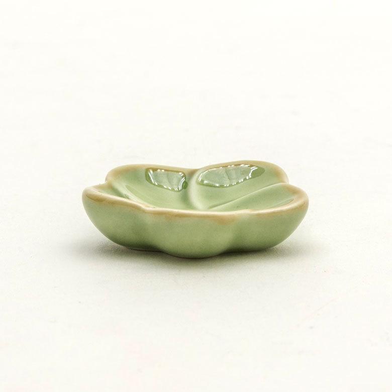 箸置き プルメリアモチーフ 一輪タイプ 3.9cm ホワイト グリーン 陶器製 pl1-668 |  | 09
