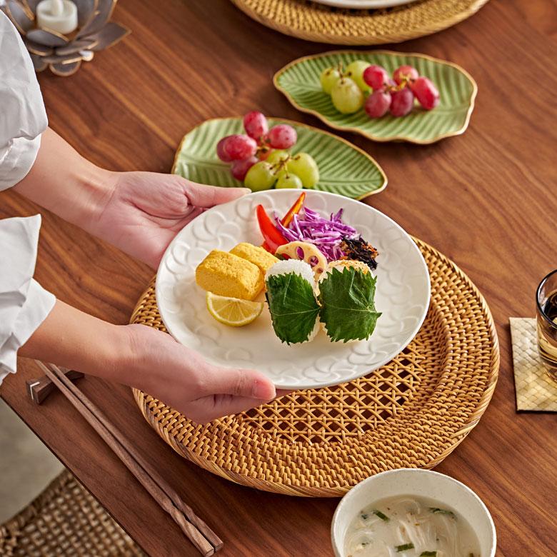 プレート プルメリア 丸皿 径 21cm ホワイト 陶器 食器 お皿 平皿 中皿