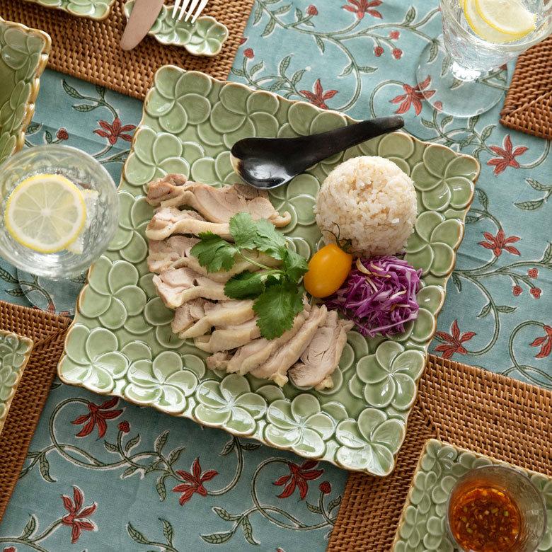 スクエアプレート プルメリアモチーフ Lサイズ 25cm角 ホワイト 陶器製 pl9-668 |  | 08