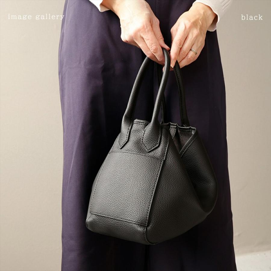 ❁ハンドメイド❁ 3way横型トートバッグバッグ　クッション ❁ハンドメイド❁ 3way横型トートバッグバッグ クッション トート