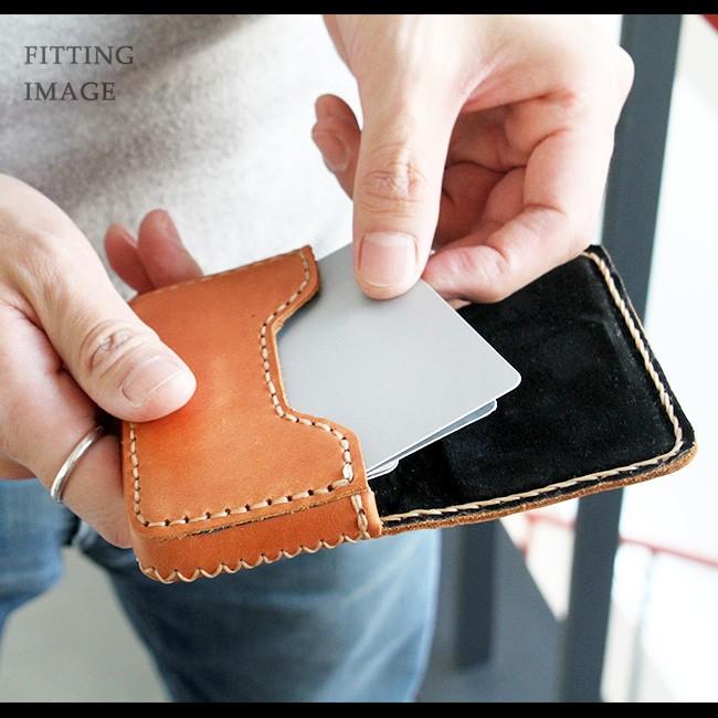 名刺入れ レザー 本革 カードケース 二つ折り マグネット式 大容量