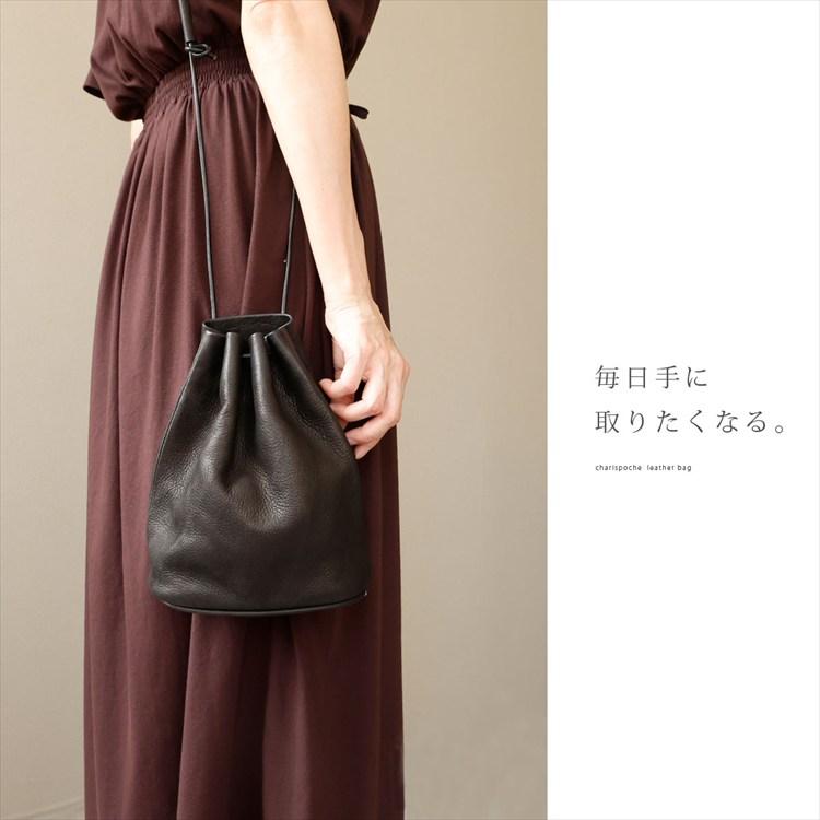 ショルダーバッグ レディース 本革 レザー 巾着 斜めがけ 大人 軽量