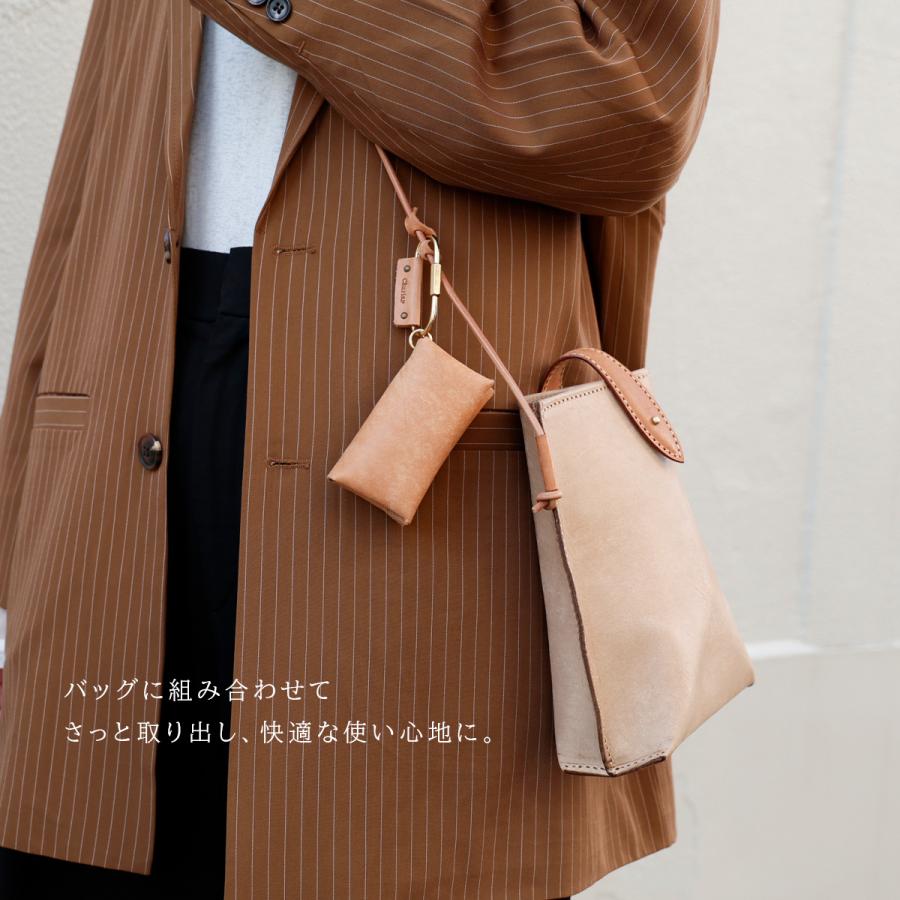 Charis Poche（カリスポシェ） ポケットティッシュケース レディース
