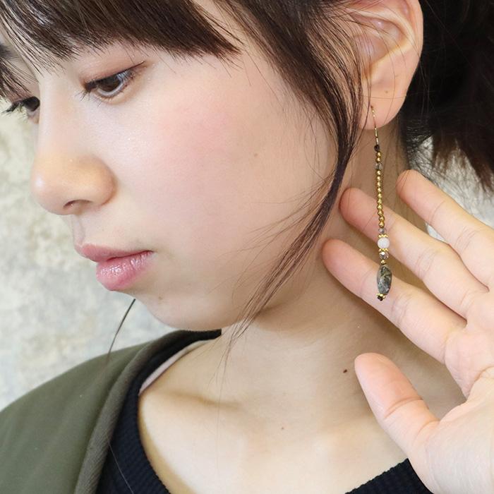 ピアス レディース 揺れる ビーズ 大人 おしゃれ かわいい