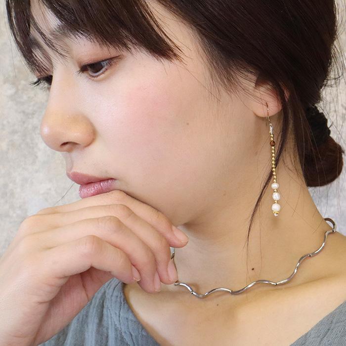 ピアス レディース 揺れる ビーズ 大人 おしゃれ かわいい