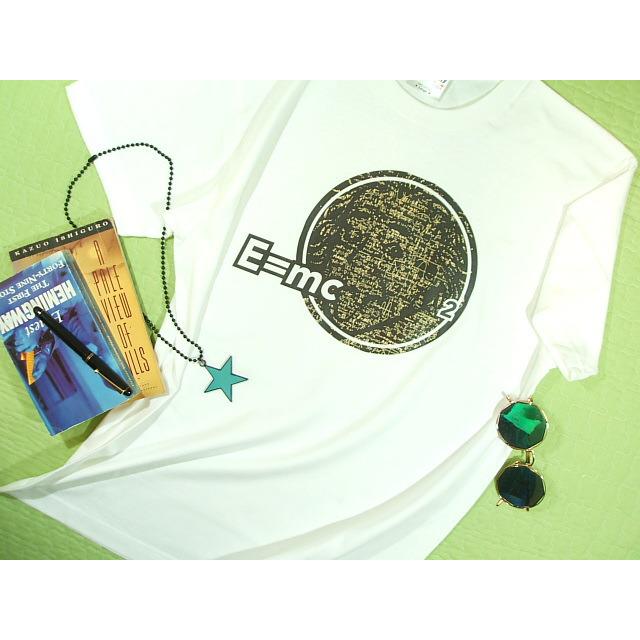 アインシュタイン相対性理論Tシャツ【土日も発送・送料無料