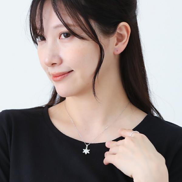 ネックレス 雪の結晶 レディース 40代 50代 アレルギー対応 シルバー925 ダイヤ ジュエリー プレゼント ギフト 女性の画像