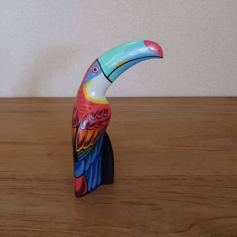 ビンテージ　とり　鳥　木彫　置物　インテリア　工芸品　美術品　A1005 オオハシの木彫り 23cm レッド カラフル リゾートインテリア バード