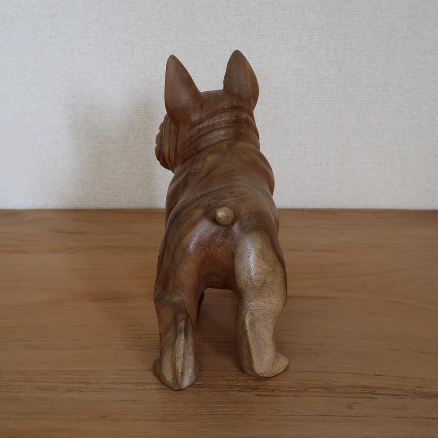 フレンチブルドッグの木彫り 立像 木製 犬の置き物 オブジェ 