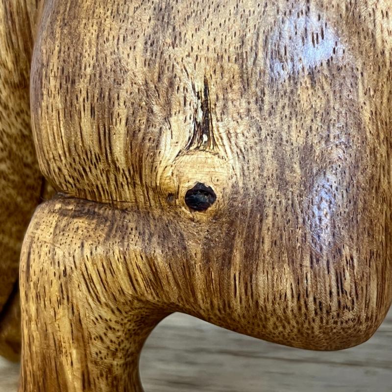 ミニチュアダックスフンドの木彫り 33X13X21 立像 木製 彫刻 犬の