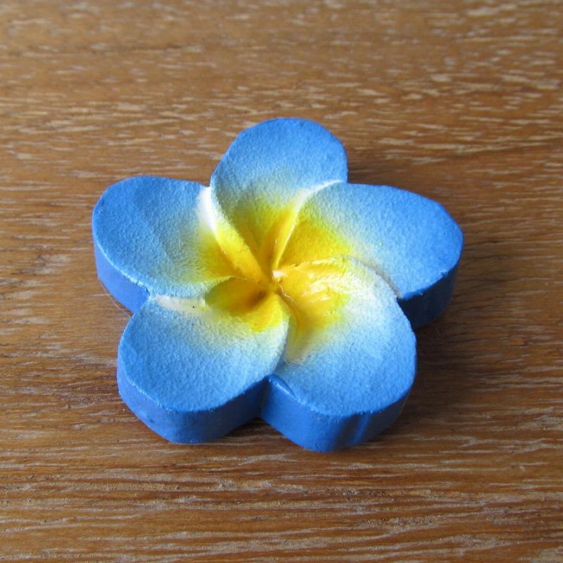 プルメリアの花の木彫りの造花 5cm お花のデコレーション 【メール便OK 