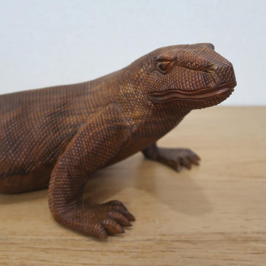 コモドドラゴンの木彫り 50cm コモドオオトカゲの置物 爬虫類の コモドドラゴンの木彫り 50cm コモドオオトカゲの置物 爬虫類の