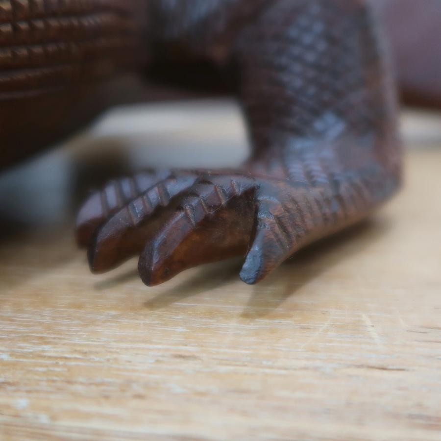 コモドドラゴンの木彫り 50cm コモドオオトカゲの置物 爬虫類の コモドドラゴンの木彫り 50cm コモドオオトカゲの置物 爬虫類の