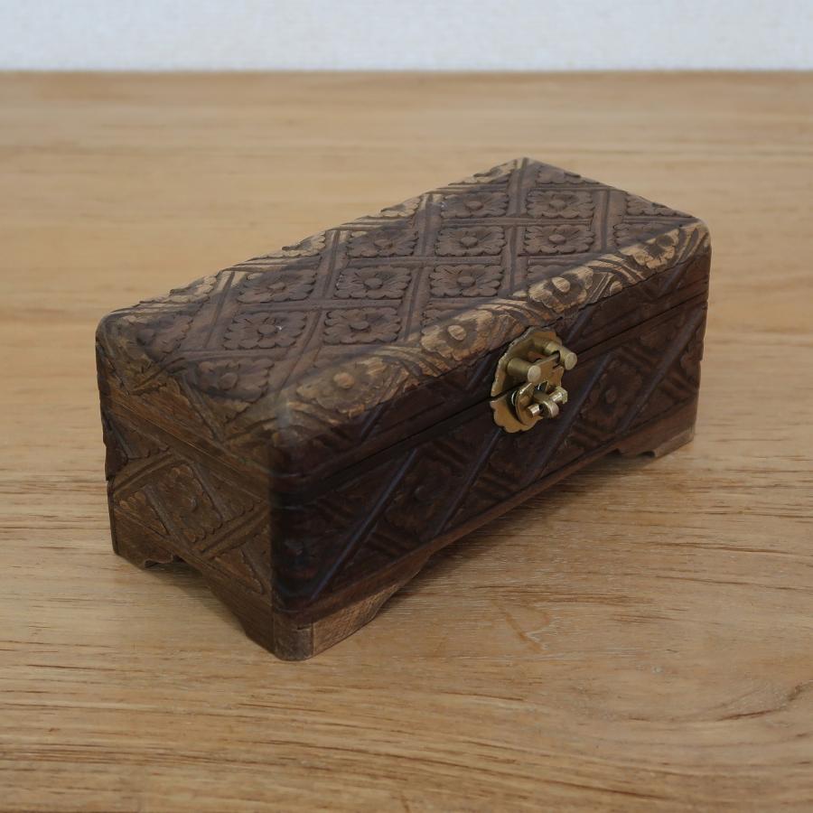 木彫りのジュエリーボックス 20X9.5X8.5 木製 アンティーク調