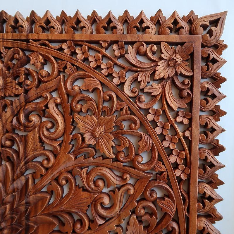 花の木彫りの壁掛けレリーフ 50X50 スワール無垢材 壁掛け 花の木彫りの壁掛けレリーフ 50X50 スワール無垢材 壁掛け
