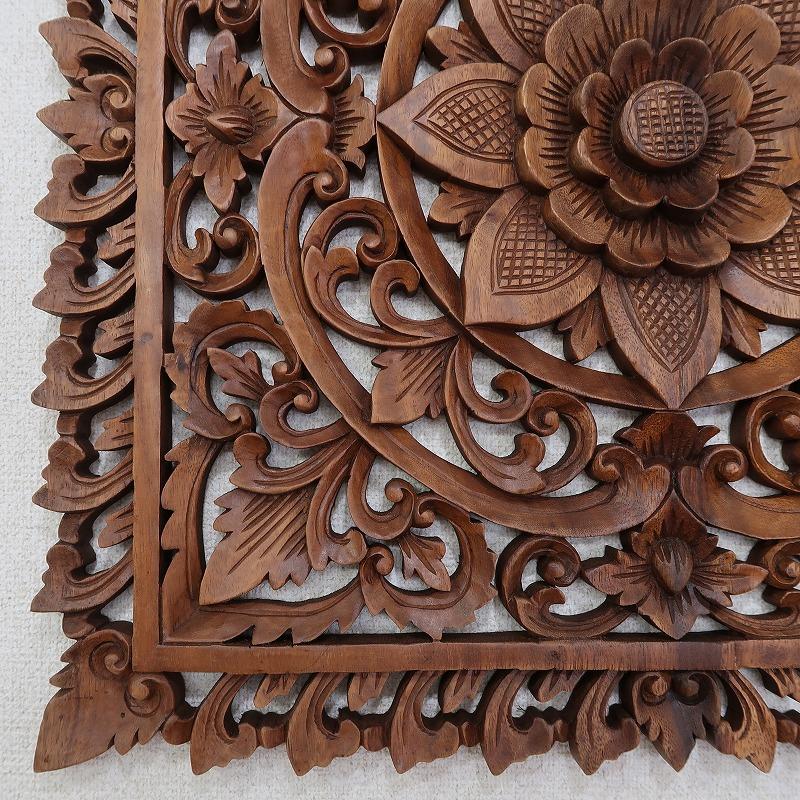 花の木彫りの壁掛けレリーフ 60X60 スワール無垢材 【壁掛け