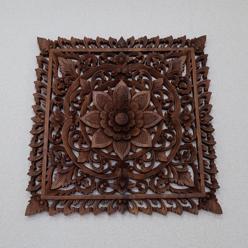 花の木彫りの壁掛けレリーフ 60X60 スワール無垢材 【壁掛け