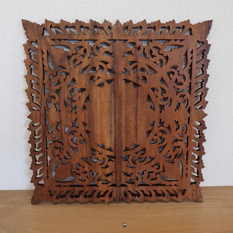 花の木彫りの壁掛けレリーフ 60X60 スワール無垢材 【壁掛け