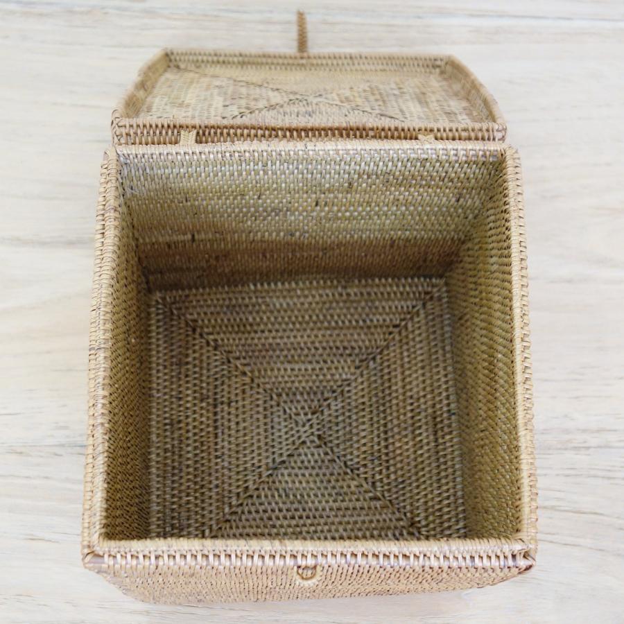 アジアン雑貨　バリ島　アタで編まれた蓋付き小物入れケース img55934256.jpg
