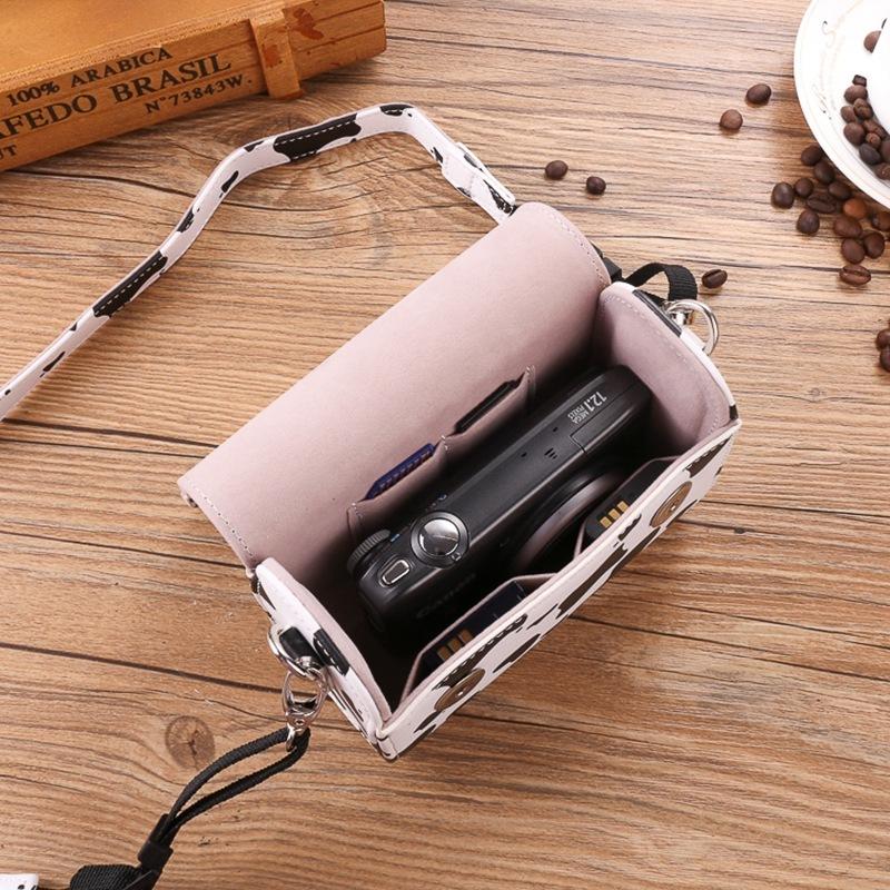 レザーカメラケース しっかり保護 可愛いプリントレザーデザイン うし