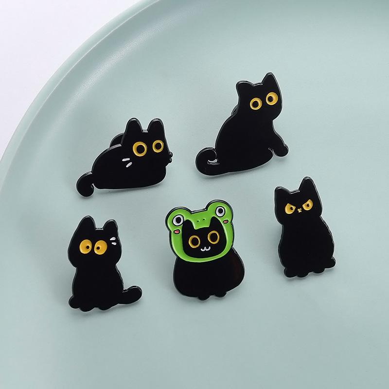 カメラストラップのワンポイントに!!】可愛い ピンバッジ 黒猫