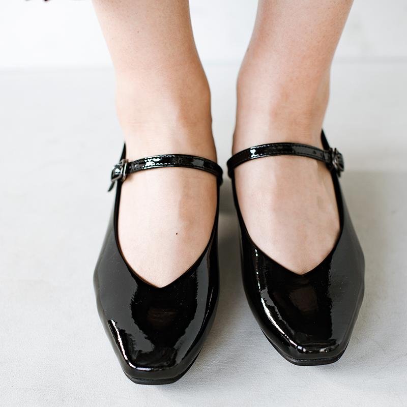 新品！asics オーソティック　メリージェーン　コンフォートレザーパンプス AcureZ（アキュアーズ） アシックス 商事 パンプス レディス メリー