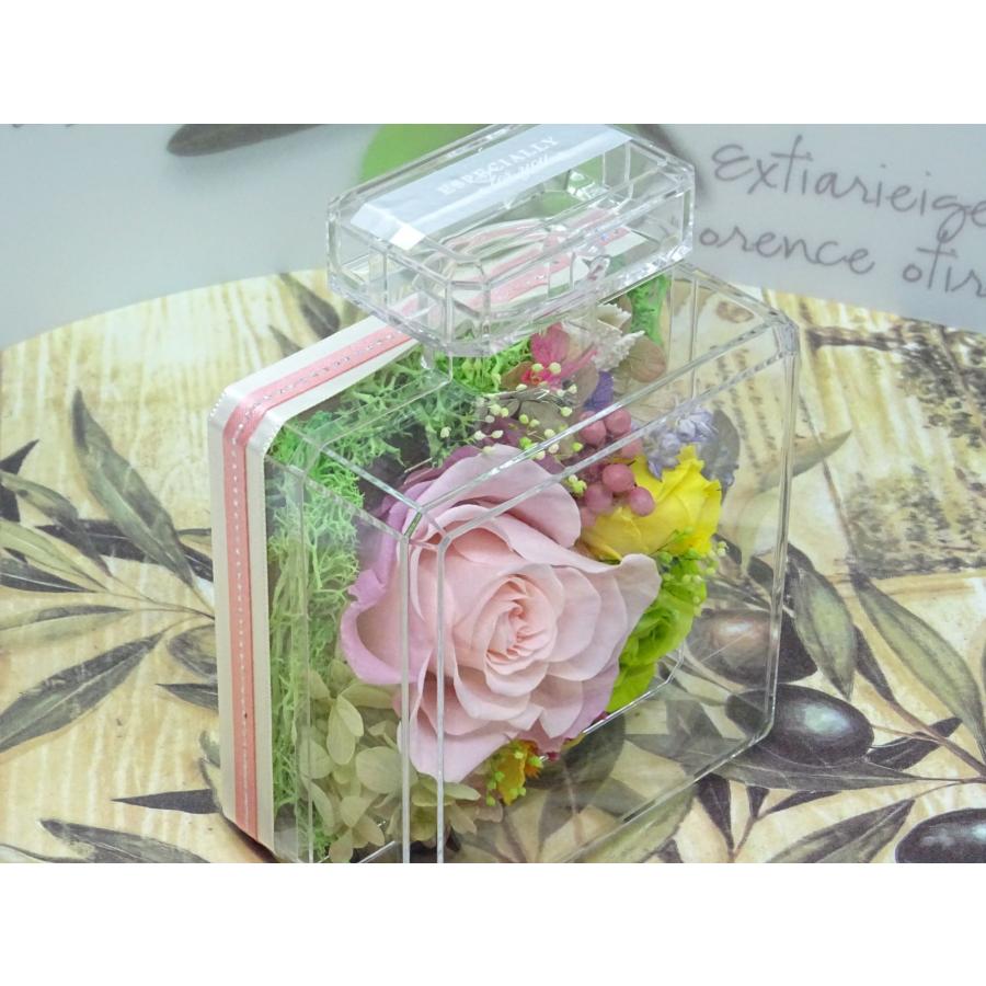 プリザーブドフラワー 香水型アレンジメント 母の日 プレゼント 花 誕生日 結婚祝い 退職祝い 贈り物 おしゃれ雑貨 手作り ハンドメイド |  | 01