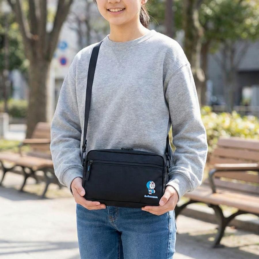 【もんちゃん専用】ショルダーバッグ フィセブレイブ ドラえもん ショルダーバッグ メンズ レディース F-462